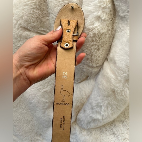 Montano Exotic Tan Ostrich Avestruz Leather women’s Belt w/Oval buckle Sz-32. D
